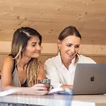 Wasserfall アパート *